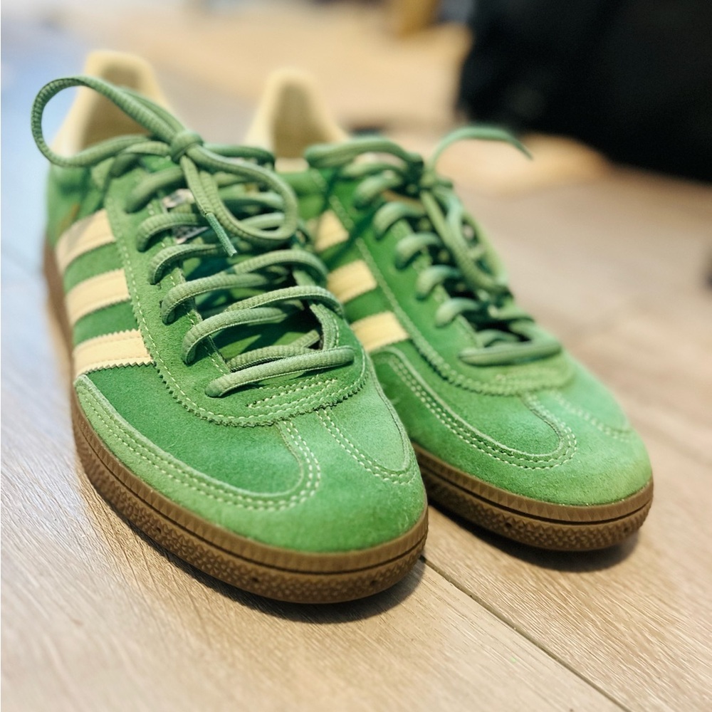 adidas Handball Spezial Green Size 6.5 Men/7.5 Women